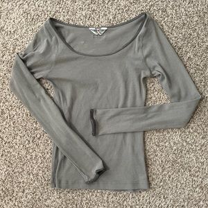 Hard tail long sleeve size S